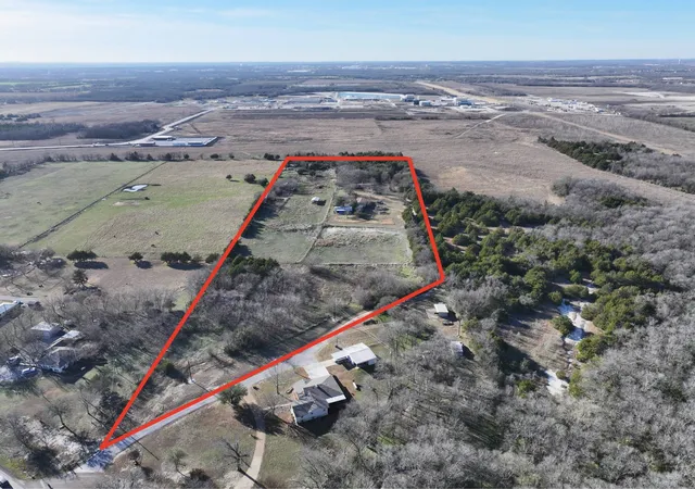Photo 1 of Land for sale at 2084 Broken Arrow Ln, Mc Kinney, TX 75071 | MLS# 21135013 | Listing updated on 2026-07-30
