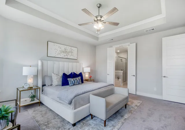 Photo 4 of Single family home for sale at 2912 Weslyan Oak St, Bedford, TX 76021 | MLS# 21135392 | Listing updated on 2026-09-10