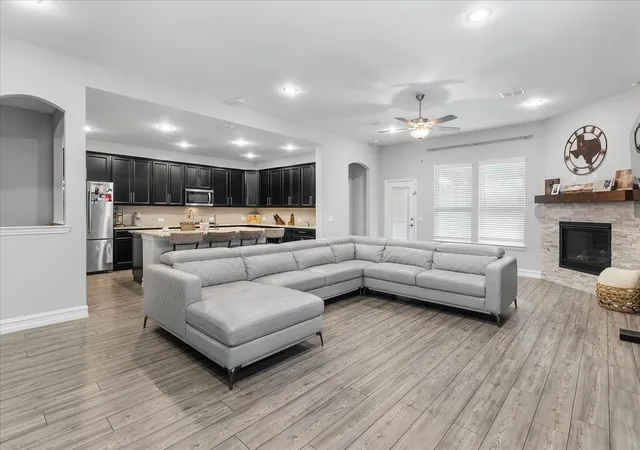 Photo 2 of Sale Pending at 817 Crest Breeze Dr, Haslet, TX 76052 | MLS# 21134530 | Listing updated on 2026-07-31