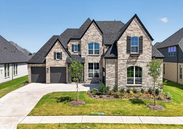 Photo 1 of Sale Pending at 818 Montrose Dr, Rockwall, TX 75087 | MLS# 21135496 | Listing updated on 2026-09-09