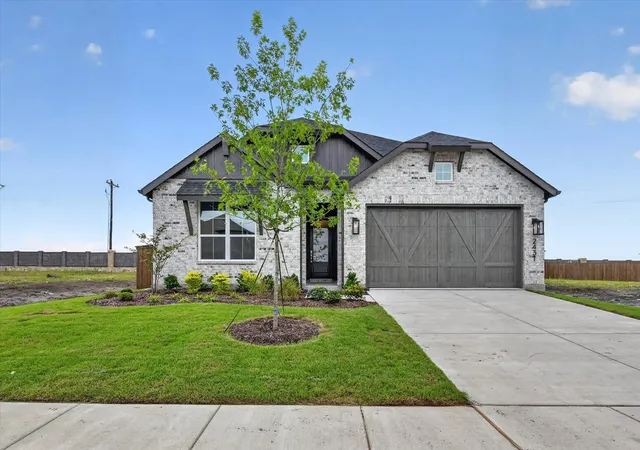 Photo 4 of Single family home for sale at 2431 Carpano Ln, Rockwall, TX 75032 | MLS# 21136535 | Listing updated on 2026-09-11