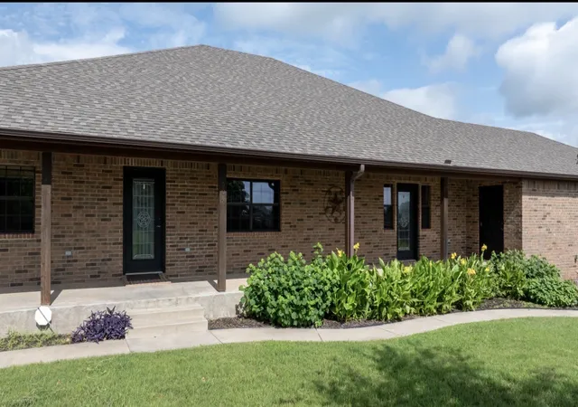 Photo 3 of Sale Pending at 904 County Road 3341, Paradise, TX 76073 | MLS# 21128054 | Listing updated on 2026-09-11