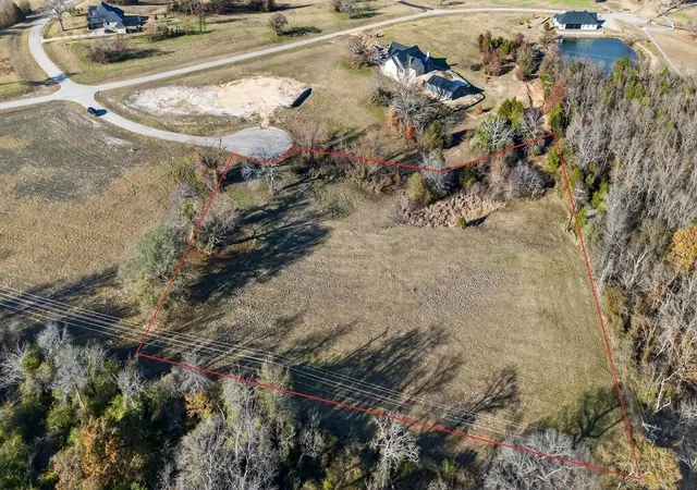 Photo 3 of Land for sale at 6105 Overlook Point, Athens, TX 75751 | MLS# 21135188 | Listing updated on 2026-07-30