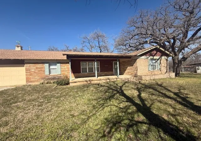Photo 1 of Sale Pending at 504 W Pioneer St, Rising Star, TX 76471 | MLS# 21134272 | Listing updated on 2026-07-31