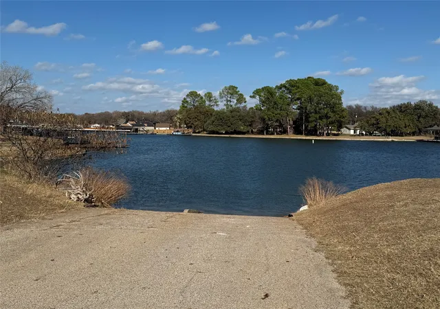 Photo 3 of Land for sale at 922 Pawnee Trail, Granbury, TX 76048 | MLS# 21135995 | Listing updated on 2026-07-31