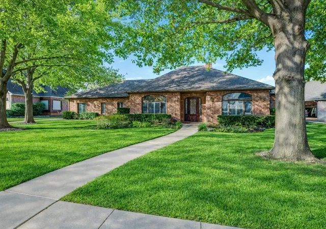 Photo 1 of Single family home for sale at 3504 Belmont St, Denton, TX 76210 | MLS# 21136776 | Listing updated on 2026-09-19