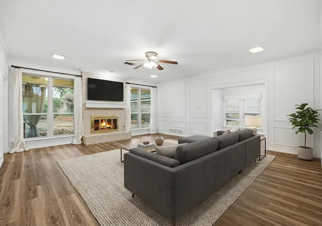 Photo 3 of Single family home for sale at 2004 Misty Creek Dr, Arlington, TX 76017 | MLS# 21137660 | Listing updated on 2026-10-02