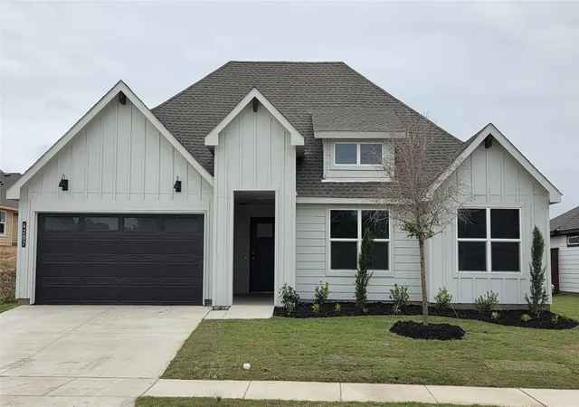 Photo 1 of Sale Pending at 4207 Cornerstone Cir, Granbury, TX 76048 | MLS# 21137797 | Listing updated on 2026-09-11