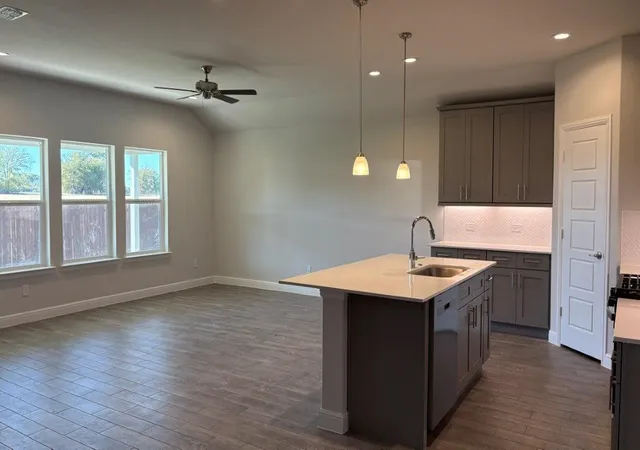 Photo 3 of Sale Pending at 4207 Cornerstone Cir, Granbury, TX 76048 | MLS# 21137797 | Listing updated on 2026-09-11