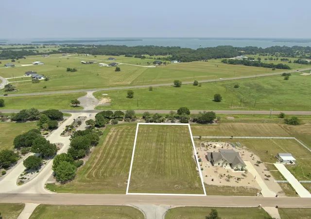 Photo 2 of Land for sale at Lot 139 Clubhouse Dr Clubhouse Dr, Corsicana, TX 75109 | MLS# 21140980 | Listing updated on 2026-09-14