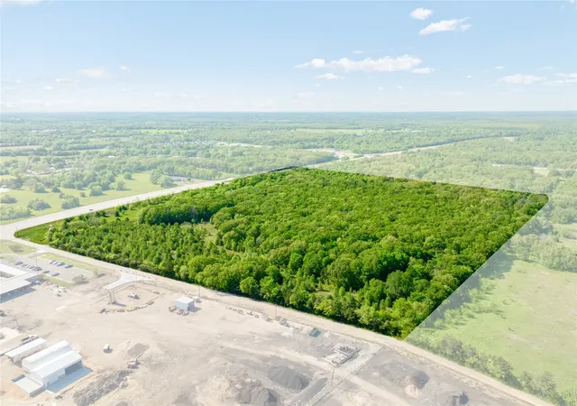 Photo 3 of Land for sale at Sw Loop 286, Paris, TX 75460 | MLS# 21142586 | Listing updated on 2026-07-29