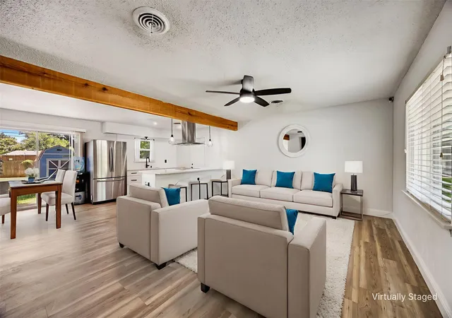 Photo 3 of Single family home for sale at 404 E Alexander Ln, Euless, TX 76040 | MLS# 21143556 | Listing updated on 2026-07-29