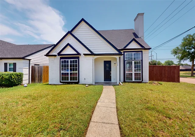 Photo 3 of Single family home for sale at 328 Antietam Wy, Mesquite, TX 75149 | MLS# 21143928 | Listing updated on 2026-10-06