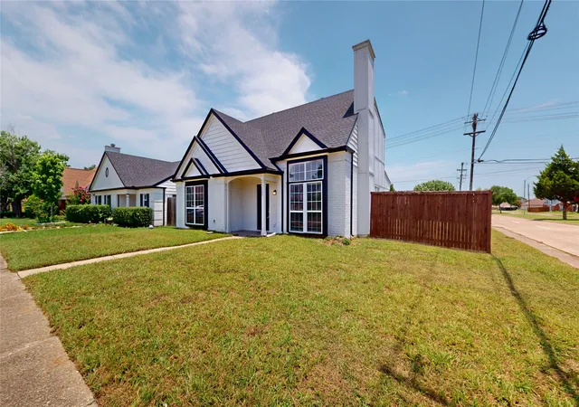 Photo 4 of Single family home for sale at 328 Antietam Wy, Mesquite, TX 75149 | MLS# 21143928 | Listing updated on 2026-10-06