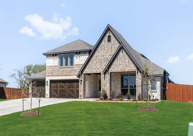 Photo 3 of Sale Pending at 603 Polaris Ln, Waxahachie, TX 75165 | MLS# 21144865 | Listing updated on 2026-09-08