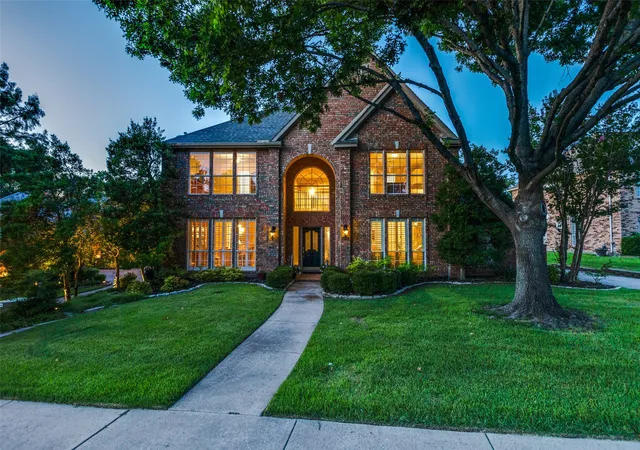 Photo 1 of Single family home for sale at 2808 Roundrock, Mc Kinney, TX 75072 | MLS# 21144020 | Listing updated on 2026-09-27