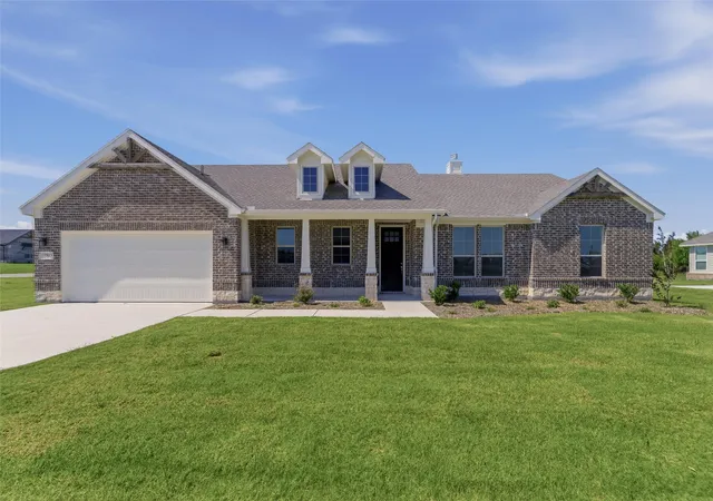 Photo 3 of Sale Pending at 130 Fossil Canyon Dr, Rhome, TX 76078 | MLS# 21145001 | Listing updated on 2026-09-19