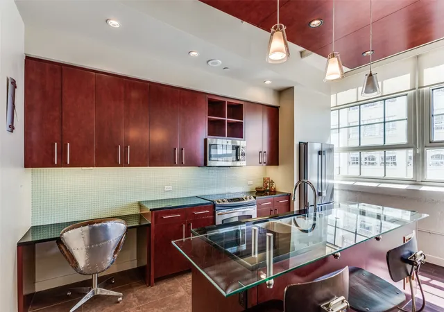 Photo 3 of Condo for sale at 2600 W 7th St #1417, Fort Worth, TX 76107 | MLS# 21147054 | Listing updated on 2026-09-09