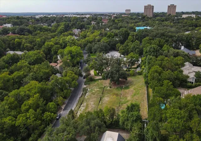 Land for sale at 2004 Indian Creek Dr, Fort Worth, TX 76107 | MLS# 21145541