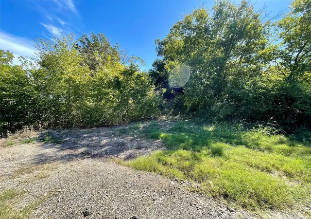 Photo 1 of Land for sale at 406 State Hwy 24, Commerce, TX 75428 | MLS# 21148441 | Listing updated on 2026-07-30