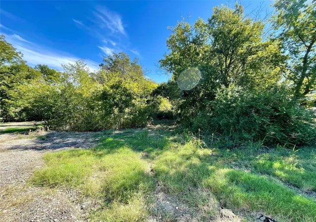 Photo 2 of Land for sale at 406 State Hwy 24, Commerce, TX 75428 | MLS# 21148441 | Listing updated on 2026-07-30
