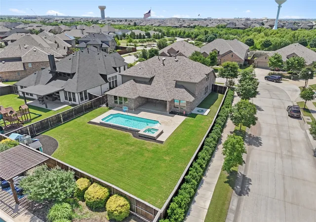 Photo 1 of Single family home for sale at 15505 City Garden Ln, Prosper, TX 75078 | MLS# 21149137 | Listing updated on 2026-09-11