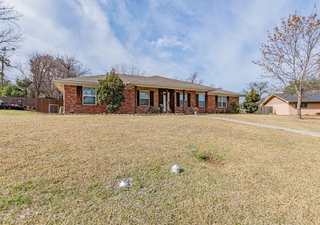 Photo 2 of Sale Pending at 4 Priscilla, Greenville, TX 75402 | MLS# 21149271 | Listing updated on 2026-09-16