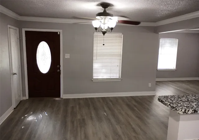 Photo 3 of Single family home for sale at 208 Almond St, Waxahachie, TX 75165 | MLS# 21150204 | Listing updated on 2026-09-19