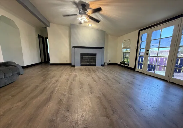 Photo 3 of Manufactured home for sale at 222 Hix Rd, Cleburne, TX 76031 | MLS# 21148065 | Listing updated on 2026-08-31