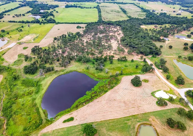 Photo 1 of Land for sale at Tbd Fm 902, Collinsville, TX 76233 | MLS# 21150738 | Listing updated on 2026-09-11