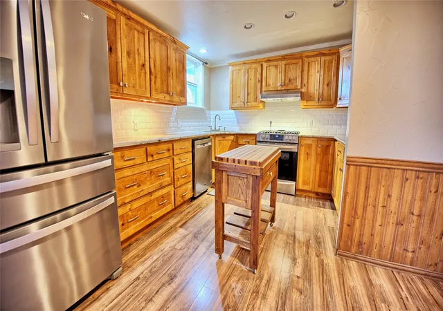 Photo 3 of Single family home for sale at 584 W Alamo Rd, Bowie, TX 76230 | MLS# 21150277 | Listing updated on 2026-08-01