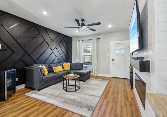 Photo 3 of Single family home for sale at 6165 River Pointe Dr, Fort Worth, TX 76114 | MLS# 21150668 | Listing updated on 2026-09-10