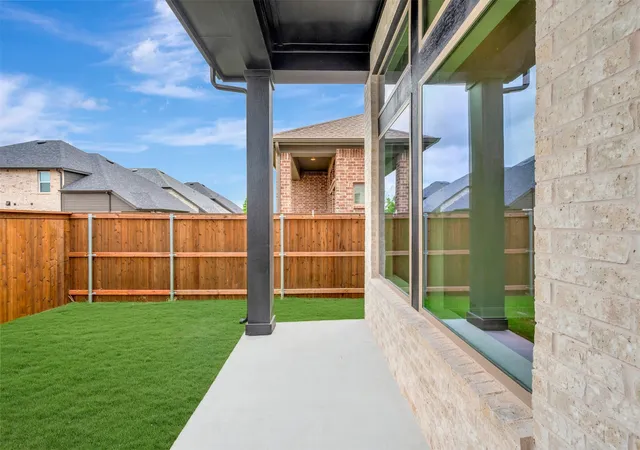 Photo 2 of Single family home for sale at 4235 Elk Hair Dr, Royse City, TX 75189 | MLS# 21151985 | Listing updated on 2026-09-27