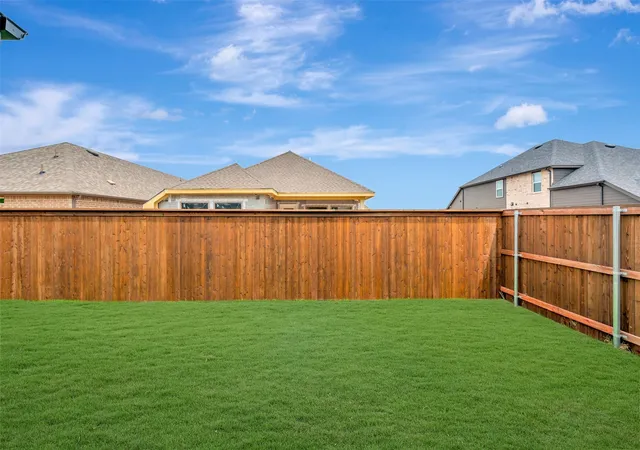 Photo 3 of Single family home for sale at 4235 Elk Hair Dr, Royse City, TX 75189 | MLS# 21151985 | Listing updated on 2026-09-27