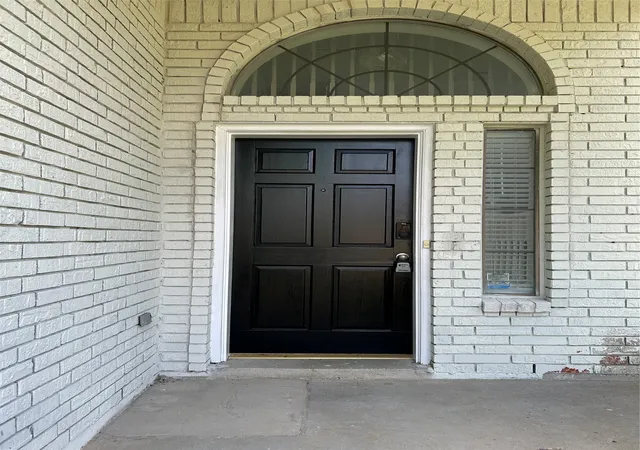 Photo 2 of Sale Pending at 3841 Parkmont Dr, Plano, TX 75023 | MLS# 21152141 | Listing updated on 2026-08-31