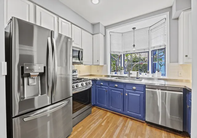 Photo 3 of Condo for sale at 4143 Newton Ave #B, Dallas, TX 75219 | MLS# 21141966 | Listing updated on 2026-08-02