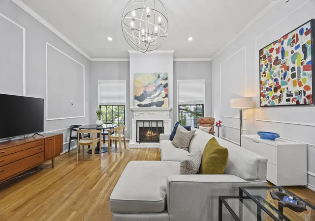 Photo 4 of Condo for sale at 4143 Newton Ave #B, Dallas, TX 75219 | MLS# 21141966 | Listing updated on 2026-08-02