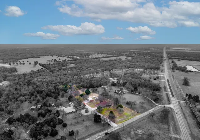Photo 2 of Single family home for sale at 10471 Holly Creek Rd, Terrell, TX 75160 | MLS# 21137335 | Listing updated on 2026-09-14