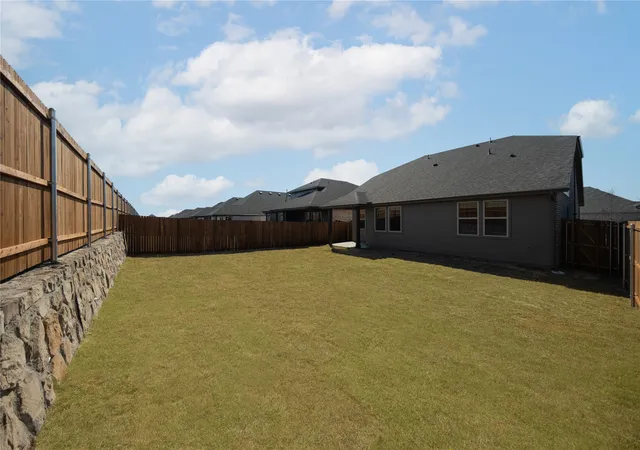 Photo 2 of Single family home for sale at 205 Corcovado Dr, Royse City, TX 75189 | MLS# 21152486 | Listing updated on 2026-09-15