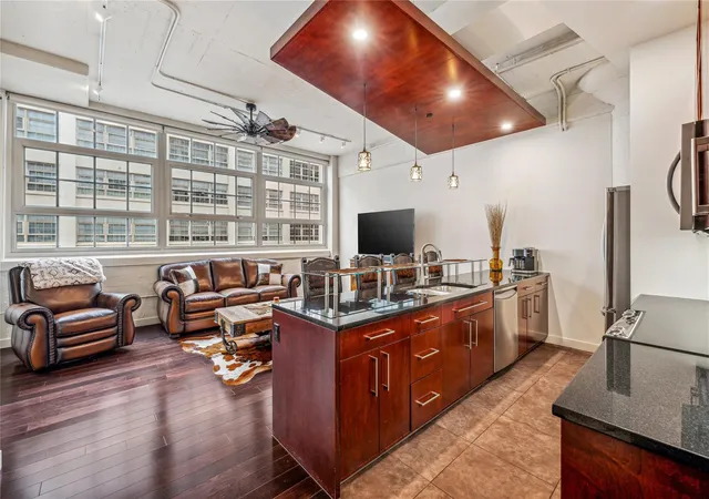 Photo 2 of Condo for sale at 2600 W 7th St #1407, Fort Worth, TX 76107 | MLS# 21150702 | Listing updated on 2026-09-10