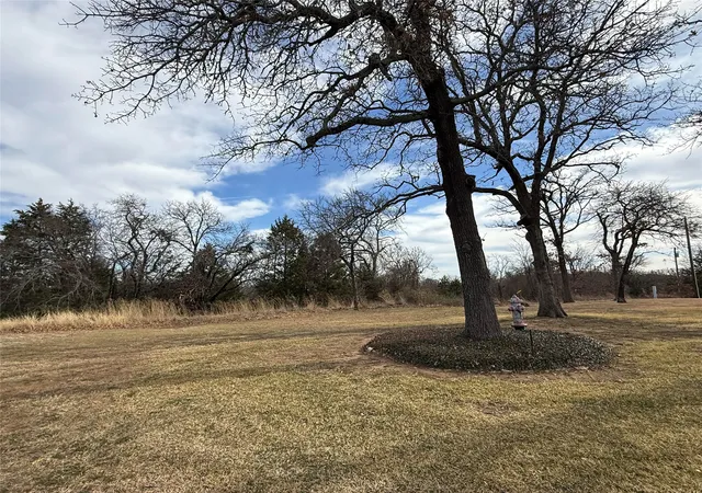 Photo 4 of Land for sale at 2 Summit Oaks Cir, Denison, TX 75020 | MLS# 21153046 | Listing updated on 2026-09-10