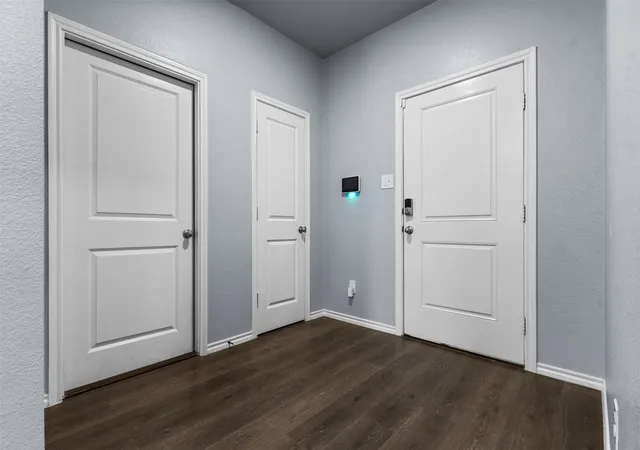 Photo 3 of Single family home for sale at 2141 Palestine Oak Dr, Royse City, TX 75189 | MLS# 21154148 | Listing updated on 2026-09-12