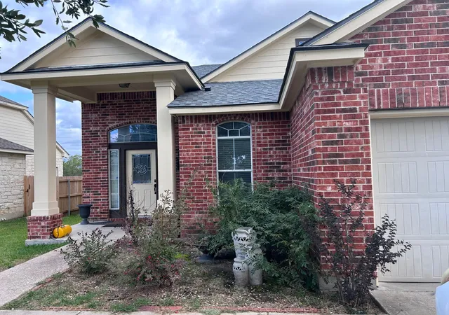 Photo 1 of Sale Pending at 10156 China Creek Dr, Waco, TX 76708 | MLS# 21137939 | Listing updated on 2026-09-07