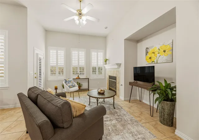 Photo 2 of Sale Pending at 719 Scenic Ranch Cir, Fairview, TX 75069 | MLS# 21153674 | Listing updated on 2026-09-10