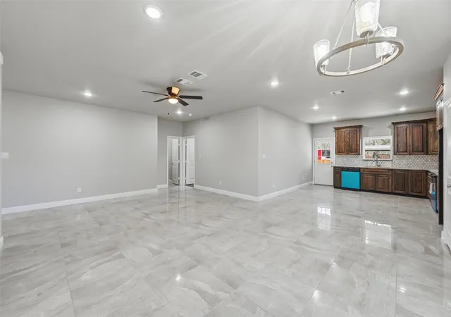 Photo 3 of Single family home for sale at 306 Lewis St, Cleburne, TX 76031 | MLS# 21154825 | Listing updated on 2026-09-08