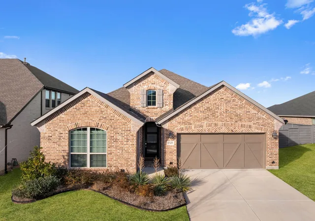 Photo 1 of Sale Pending at 549 Cedarwood St, Little Elm, TX 76227 | MLS# 21155703 | Listing updated on 2026-09-08