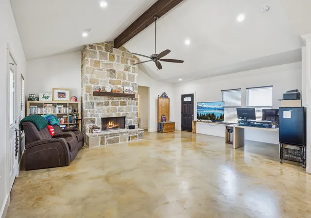 Photo 3 of Single family home for sale at 1084 Justin Dr, Weatherford, TX 76082 | MLS# 21130621 | Listing updated on 2026-10-06