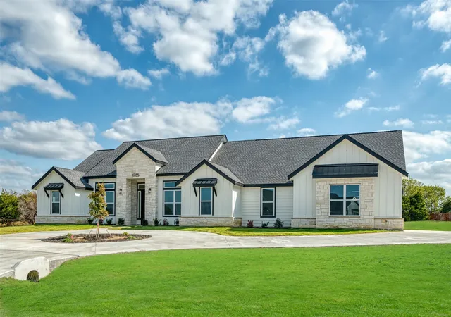 Photo 1 of Single family home for sale at 1785 Crestridge Cir, Princeton, TX 75407 | MLS# 21156432 | Listing updated on 2026-09-18