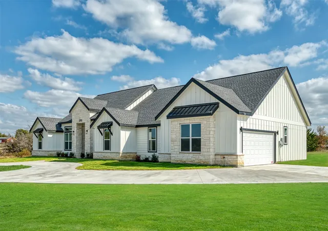 Photo 2 of Single family home for sale at 1785 Crestridge Cir, Princeton, TX 75407 | MLS# 21156432 | Listing updated on 2026-09-18