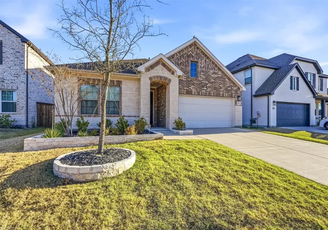 Photo 2 of Single family home for sale at 1864 Everglades Dr, Forney, TX 75126 | MLS# 21157363 | Listing updated on 2026-09-10
